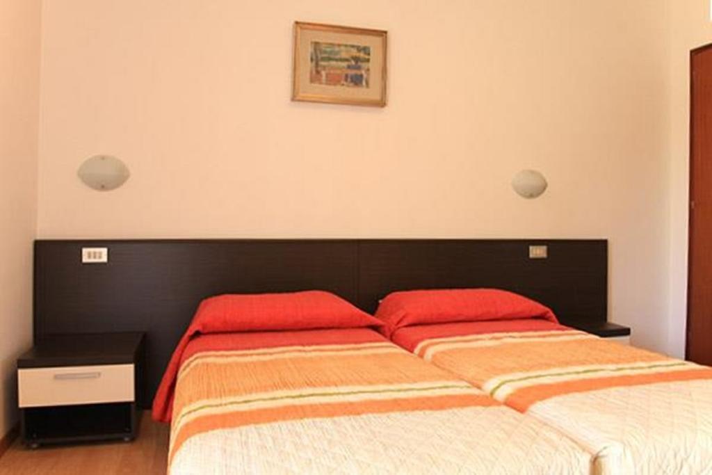 Villa Marina Torbole Sul Garda ภายนอก รูปภาพ